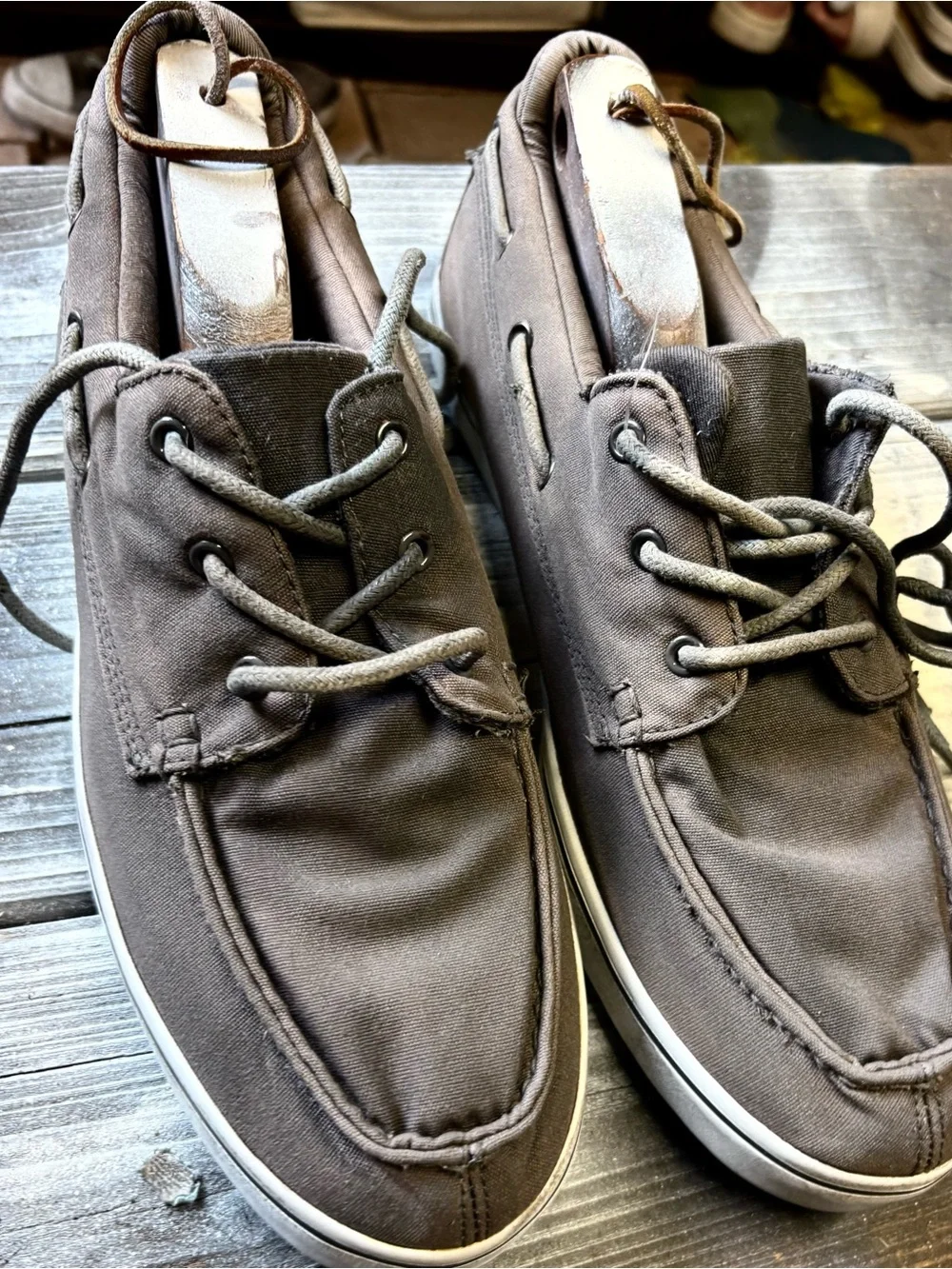 Lugz Greycanvas boat shoes with white soles #boatshoes #nautical size 11.5